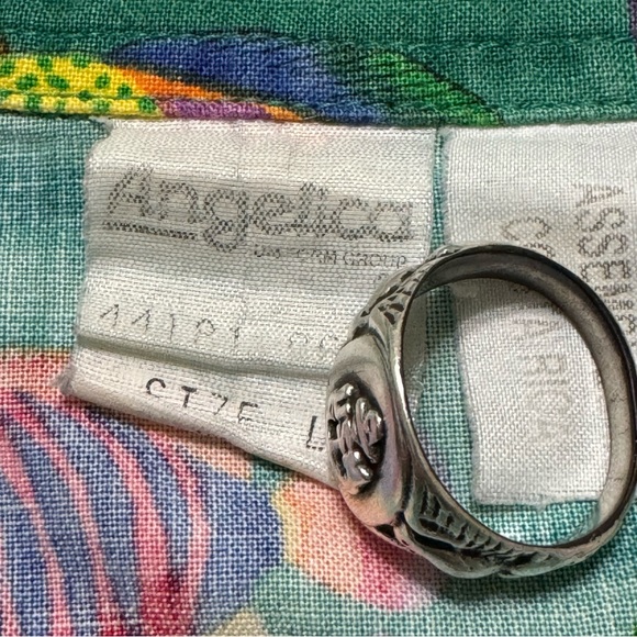 Vintage 90’s Tropical Button Down - Picture 4 of 4